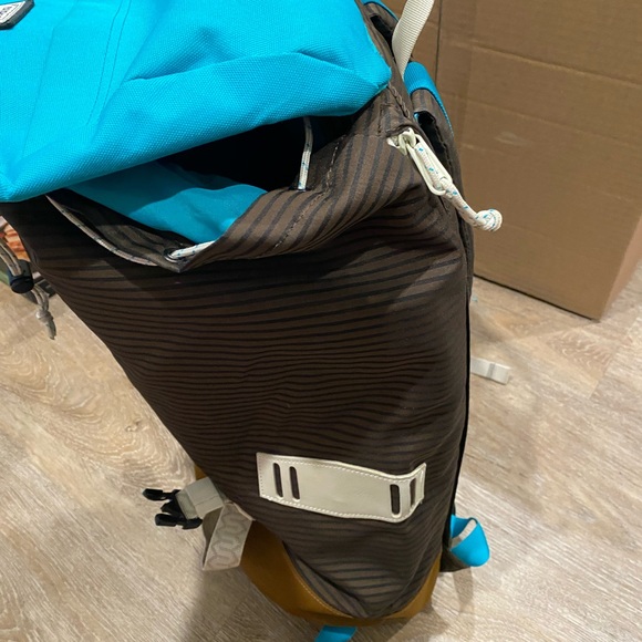 BURTON Canvas Backpack - Picture 4 of 9